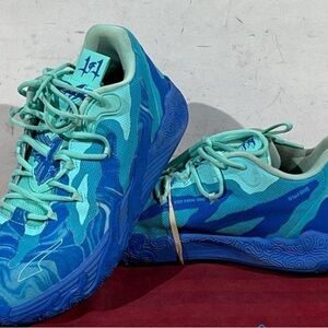 Puma Blue Sneakers Dynamic Design